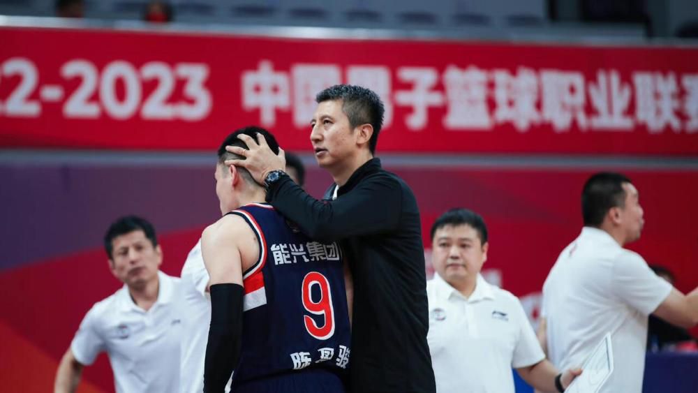 国产成人亚洲欧美三区综合